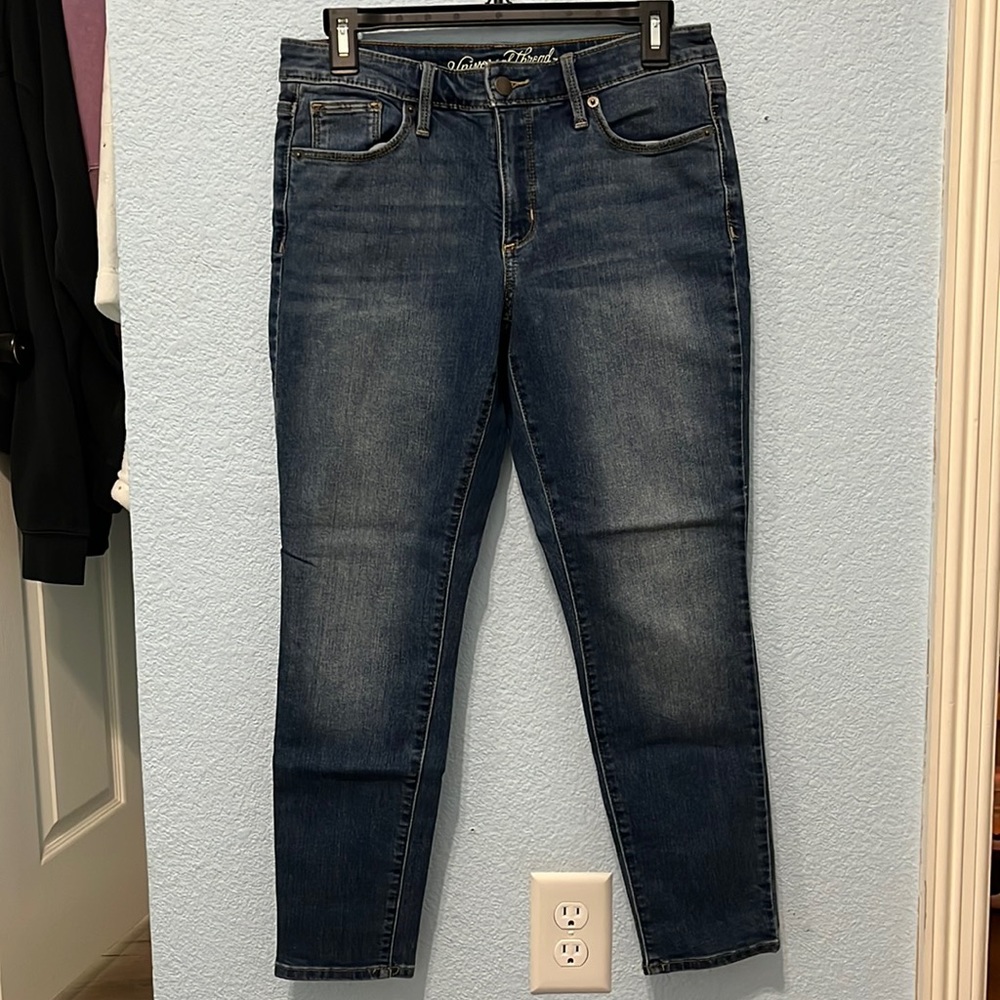 Universal Thread jeans